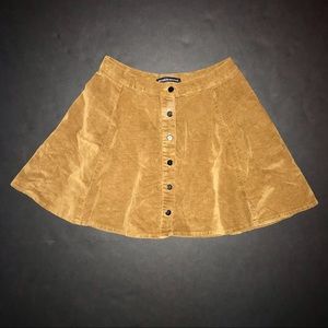Brandy Melville tan skirt